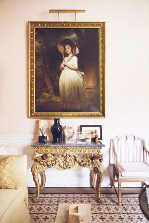 india hicks childhood home in england oxfordshire.jpg